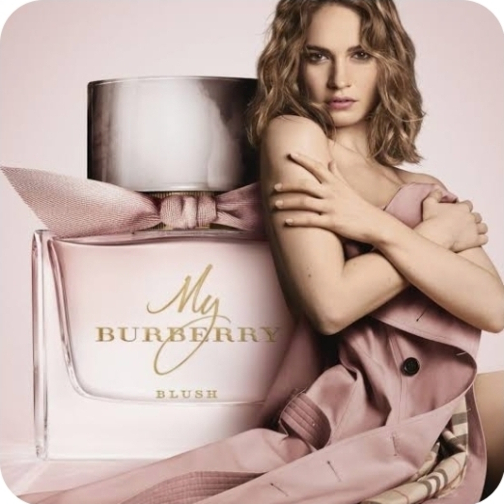 BURBERRY My Burberry Blush Eau de Parfum with Rose and Jasmine Roll On - Picture 5 of 5